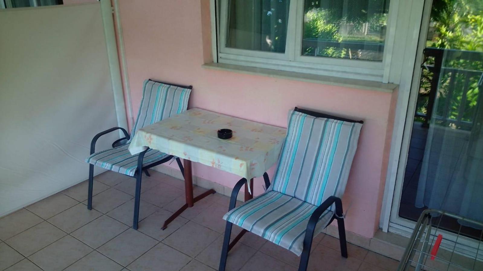 Apartmani Ledenko Kastela Luaran gambar